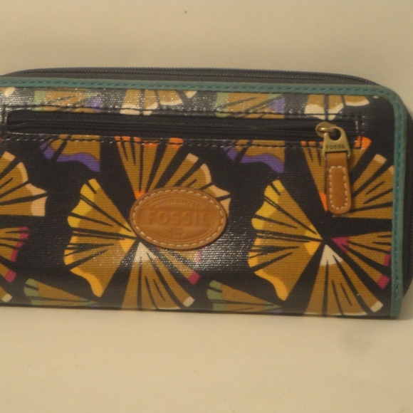 Fossil Wallet Coated Floral Canvas Zip Around Clutch - Picture 1 of 4